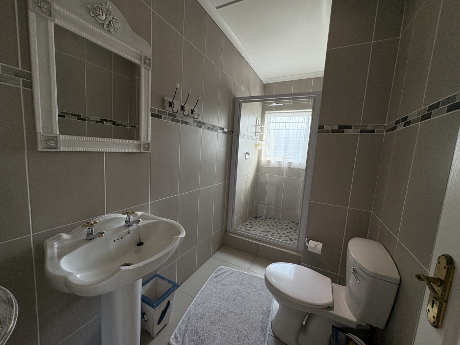 6 Bedroom Property for Sale in Cintsa East Eastern Cape